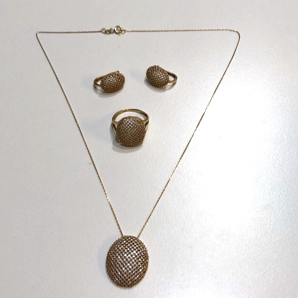 14 k gold woman  daily set